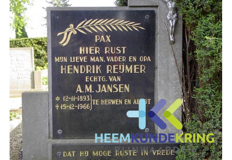 Grafstenen kerkhof Herwen Coll. HKR (160) H.Reijmer